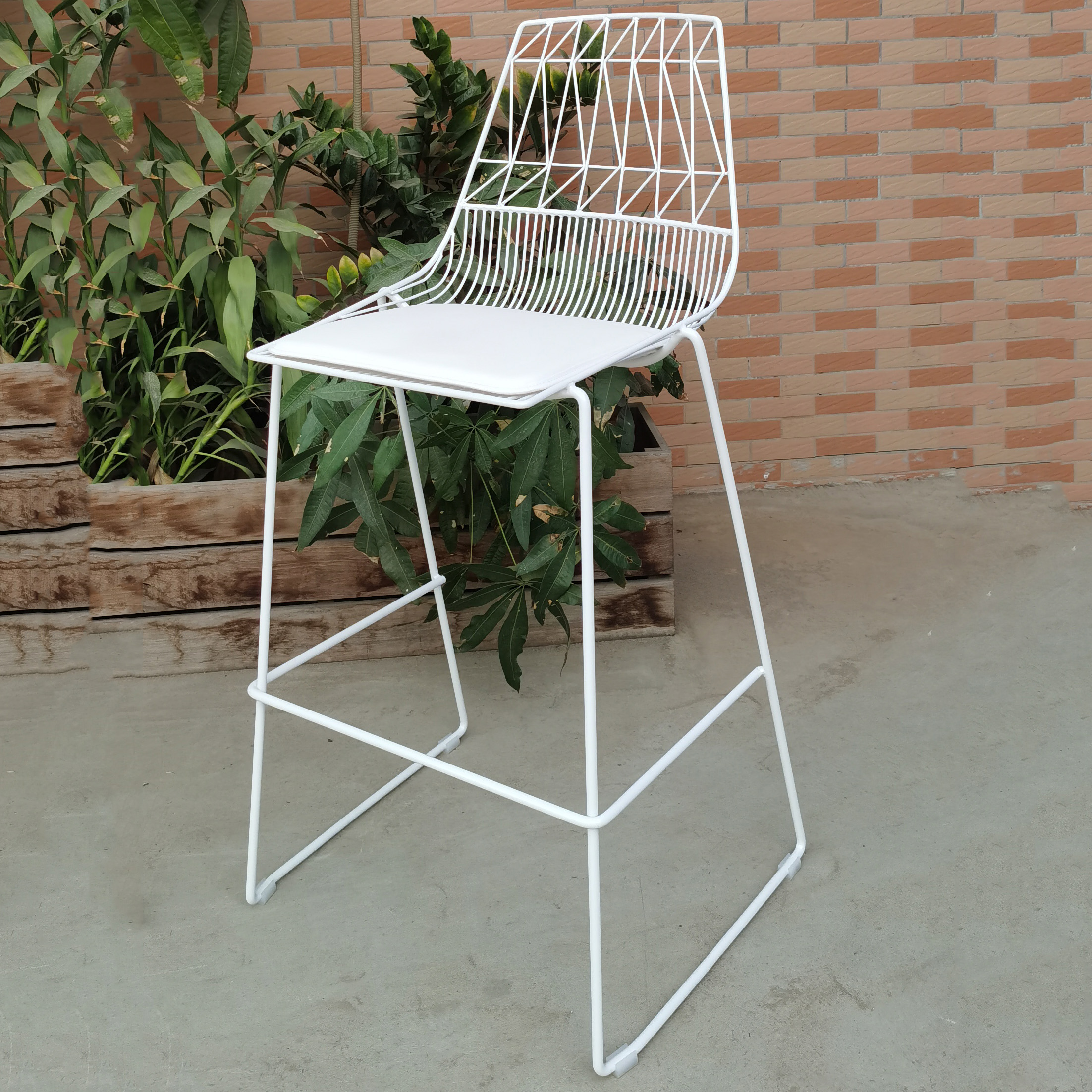 Steel bar chair